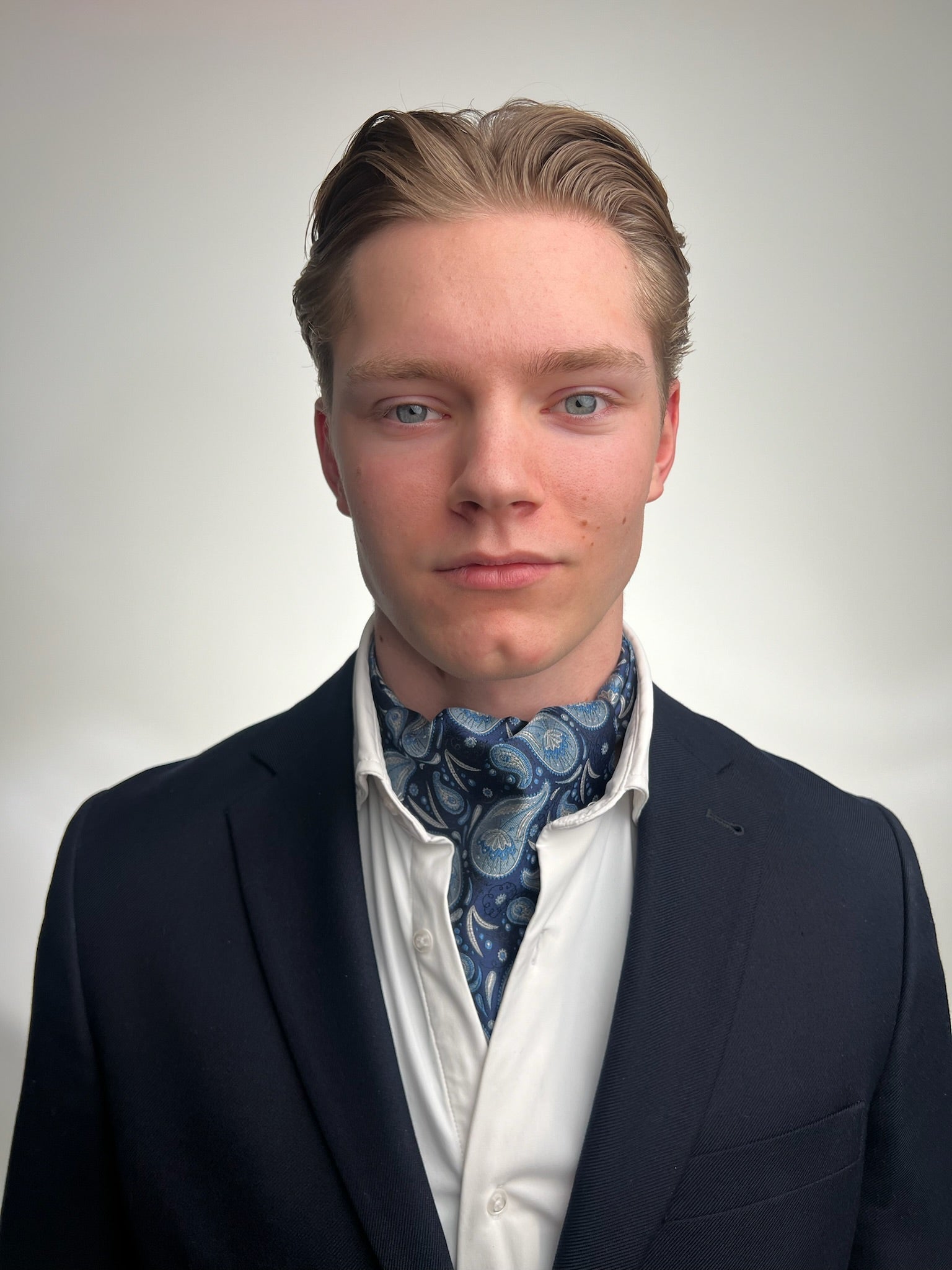 Marine Ascot